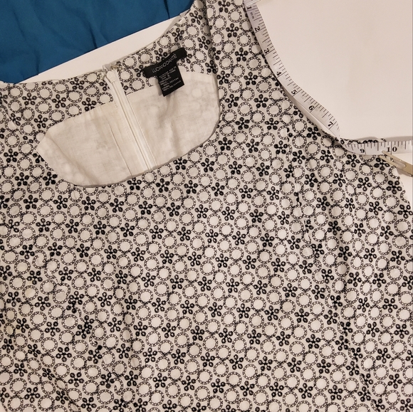 Luciano Dante Black/White Eyelet Embroidery Sleeveless Sheath Dress Size 6 - Picture 6 of 10